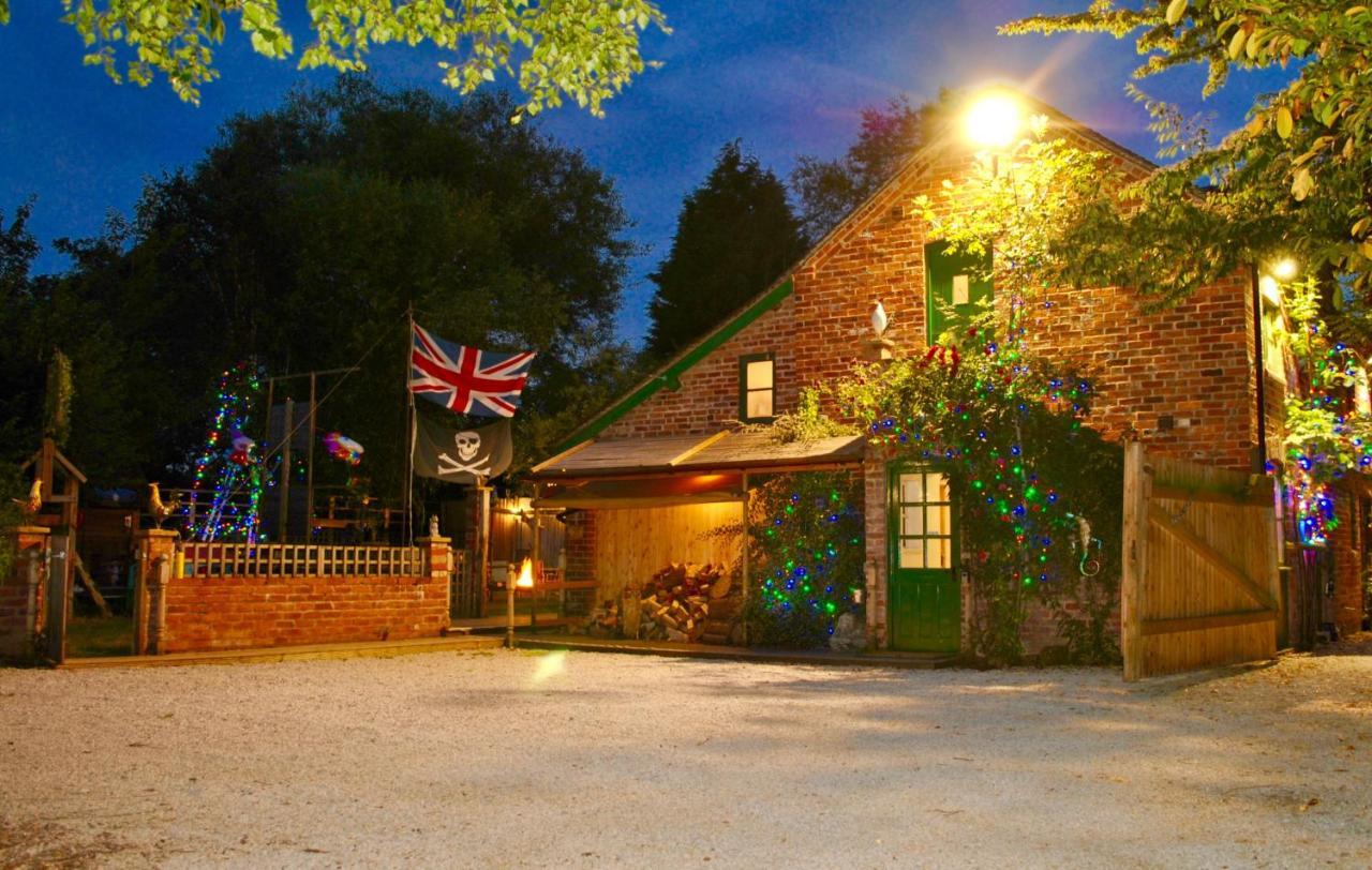 Squirrel Barn Vila Milwich Exterior foto
